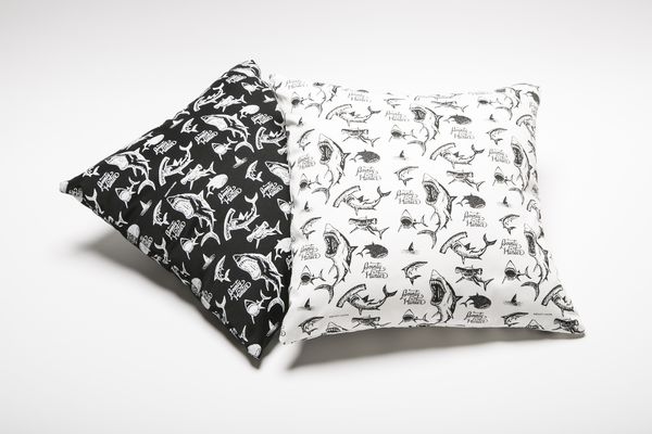 BHFA BxH Shark Cushion ¥5,800+tax