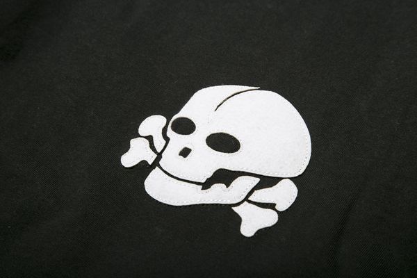 BHSC BxH Sawing Skull Tee Detail2