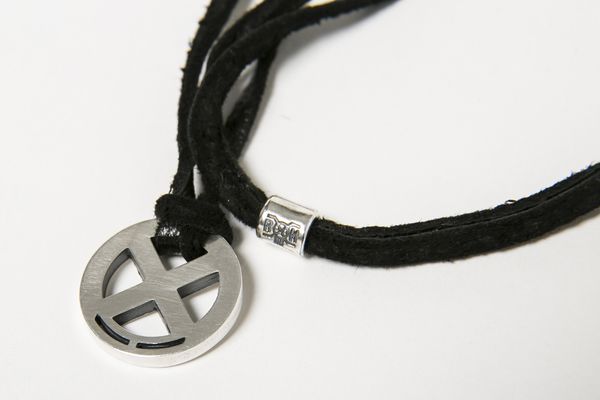 BHFA BxH Circle Logo Necklace Detail ¥11,800+tax BHFA BxH Circle Logo Necklace Detail ¥11,800+tax
